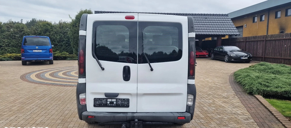 Opel Vivaro cena 27900 przebieg: 250000, rok produkcji 2005 z Świecie małe 154